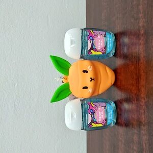 Bath & Body Works BUNNY CARROT Pocketbac Holder + 2 Peepin' It Real Pocketbacs